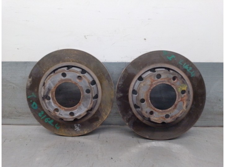 Recambio de disco freno trasero para opel corsa f (p2jo) 1.5 (68) referencia OEM IAM YH01 