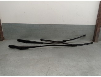 Recambio de brazo limpia delantero derecho para audi a4 b9 (8w2, 8wc) 2.0 tdi quattro referencia OEM IAM 8W1955407 8W1955408