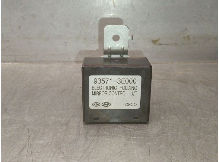 Recambio de modulo electronico para kia sorento i (jc) 2.5 crdi referencia OEM IAM 935713E000 DECO