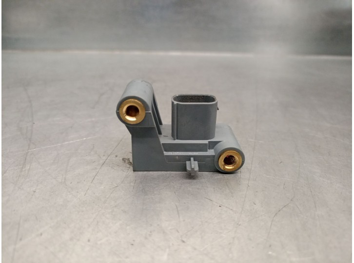 Recambio de sensor impacto para bmw 5 touring (f11) 520 d referencia OEM IAM 6577001628 