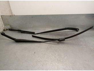 Recambio de brazo limpia delantero derecho para fiat tipo station wagon (356_, 357_) 1.4 (356wxf1b) referencia OEM IAM 51984453 