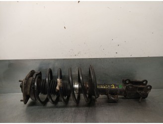 Replacement front right shock absorber for Volvo V70 II (285) D5 OEM IAM reference 8667252 8667252 MONROE