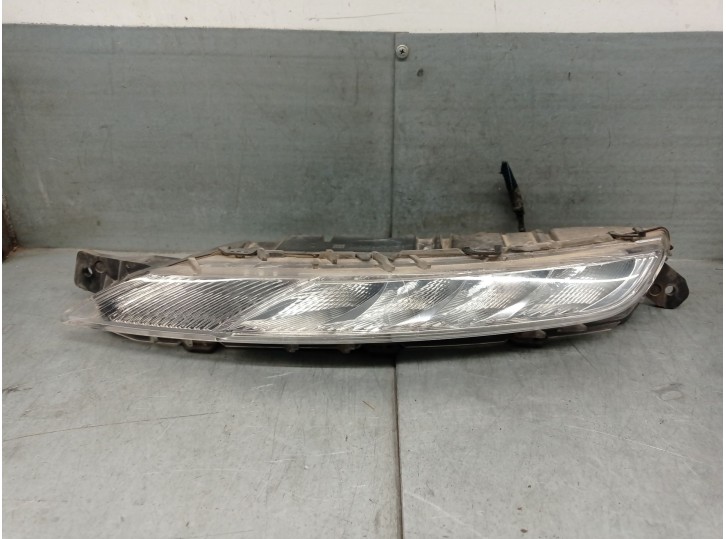 Recambio de piloto delantero izquierdo para citroën c4 picasso ii 1.2 thp 130 referencia OEM IAM 9676036380 9822653980 89208991 