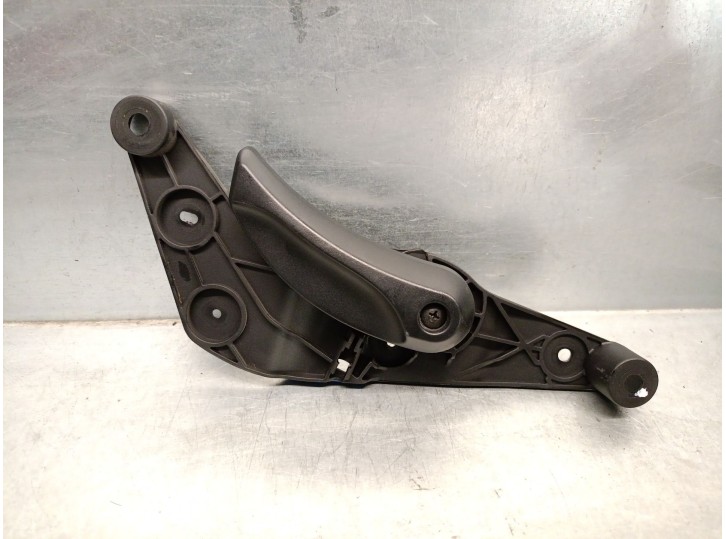 Replacement front left interior door handle for BMW 5 Touring (F11) 520 D OEM IAM reference 51239114002 51239114002 