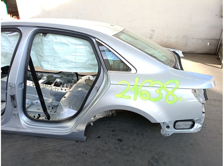 Recambio de aleta trasera izquierda para audi a4 b9 (8w2, 8wc) 2.0 tdi quattro referencia OEM IAM 8W5810075 