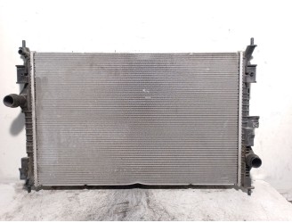 Recambio de radiador agua para citroën c4 picasso ii 1.2 thp 130 referencia OEM IAM 9675747980 MM11803J VALEO