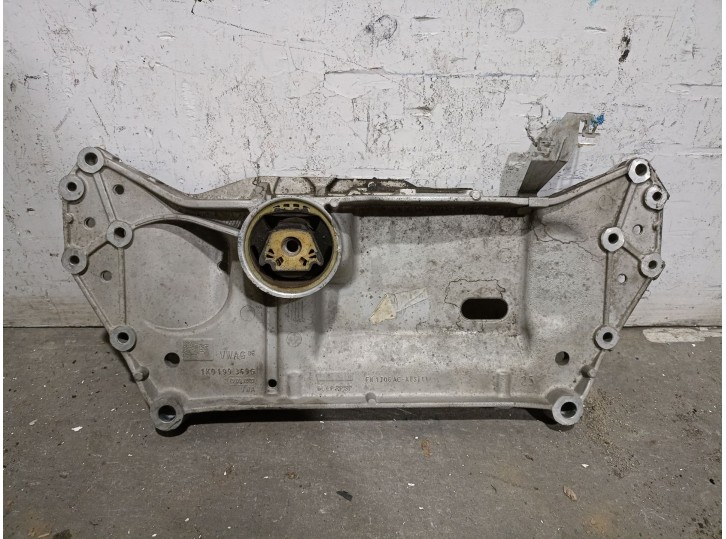 Replacement front subframe for Seat Altea (5P1) 1.4 TSI OEM IAM reference 1K0199369G 1K0199313H 