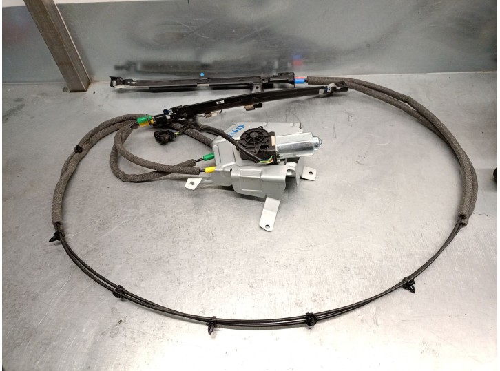 Replacement boot / tailgate shocks for BMW 5 Touring (F11) 520 D OEM IAM reference 51437232773 51437232773 