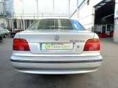 bmw 5 (e39) del año 2000