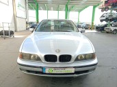 bmw 5 (e39) del año 2000