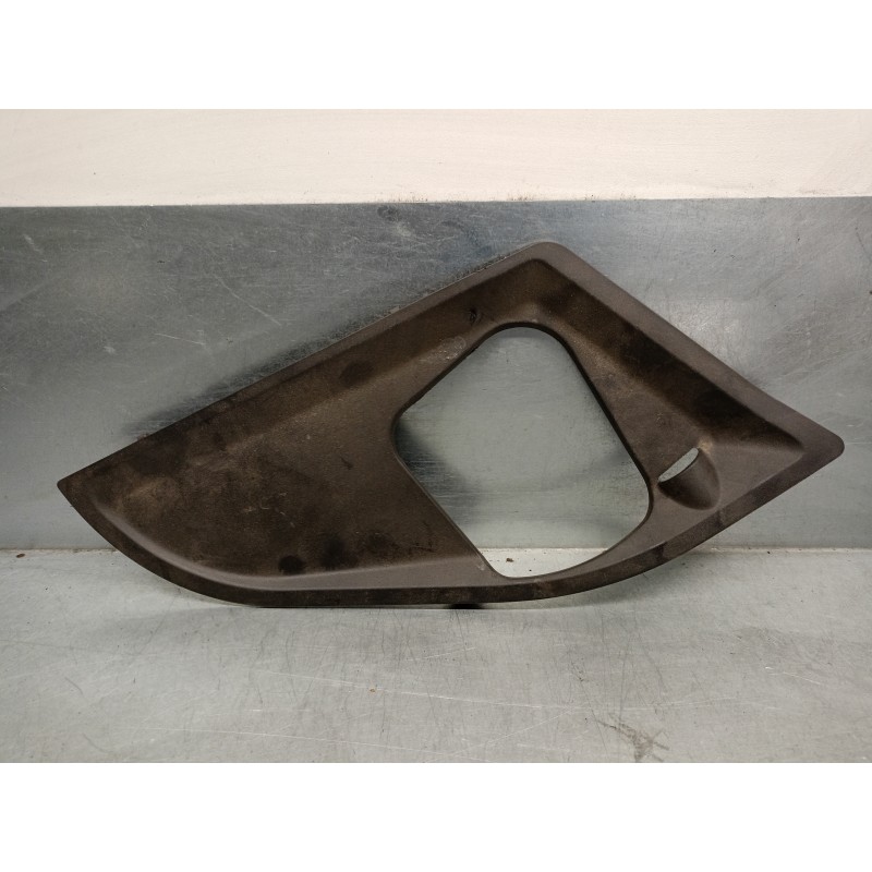 Recambio de molduras delanteras para bmw 5 touring (f11) 520 d referencia OEM IAM 74850610  