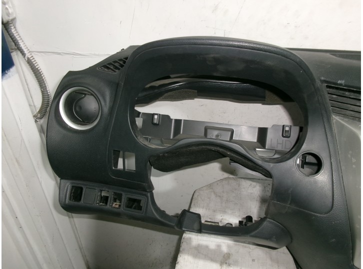 Recambio de salpicadero para nissan navara np300 pick-up (d23, d23t) 2.3 dci referencia OEM IAM  681004KJ6A 