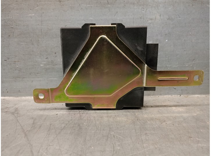 Recambio de caja precalentamiento para nissan terrano ii (r20) 2.7 td 4wd referencia OEM IAM 11069G2402 11069G2402 
