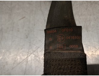 Recambio de cinturon seguridad trasero central para nissan terrano ii (r20) 2.7 td 4wd referencia OEM IAM 888500F010 888500F010 