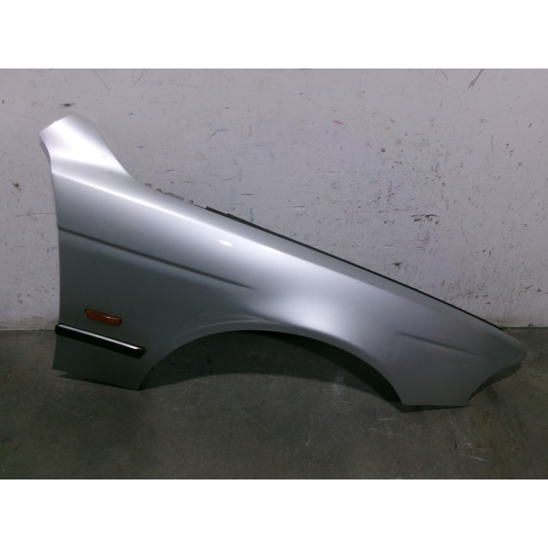 Recambio de aleta delantera derecha para bmw 5 (e39) 530 d referencia OEM IAM  41358162134 