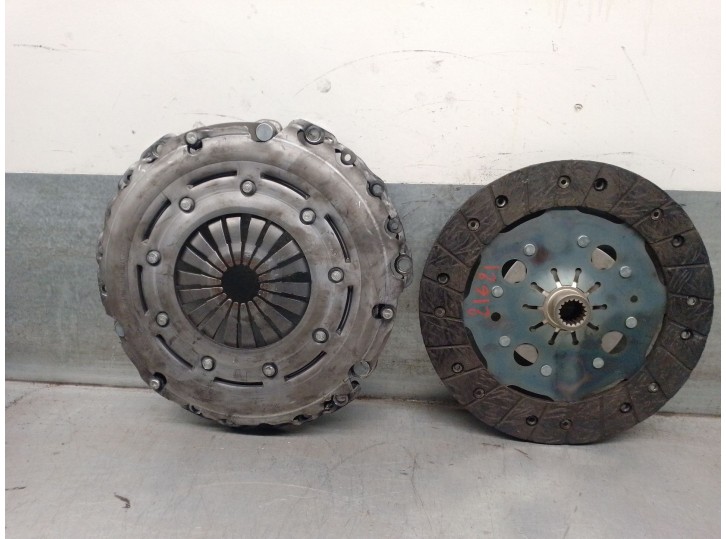 Recambio de kit embrague para peugeot 207/207+ (wa_, wc_) 1.6 hdi referencia OEM IAM 1682299280 1682299280 VALEO