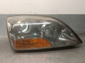 Replacement right headlight for Kia Sorento I (JC) 2.5 CRDi OEM IAM reference 921023E5XX 921023E510 
