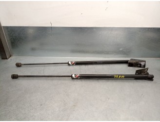 Recambio de amortiguadores maletero / porton para citroën c4 picasso ii 1.2 thp 130 referencia OEM IAM 9806879080 9806879180 