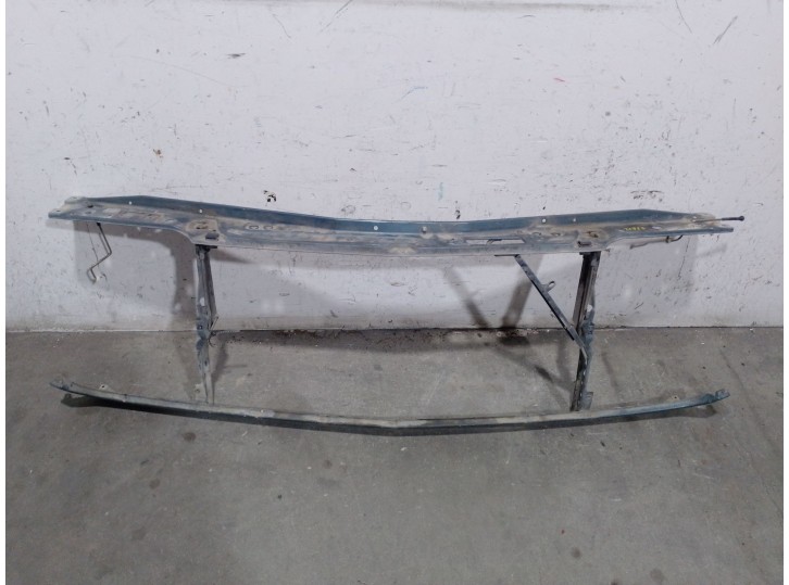 Recambio de panel frontal para audi 100 c3 sedán (443, 444) 2.2 referencia OEM IAM 443805571 