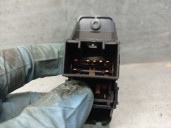 Recambio de mando elevalunas trasero derecho para kia stonic (yb) 1.0 t-gdi referencia OEM IAM 93580H8000 4D65201000