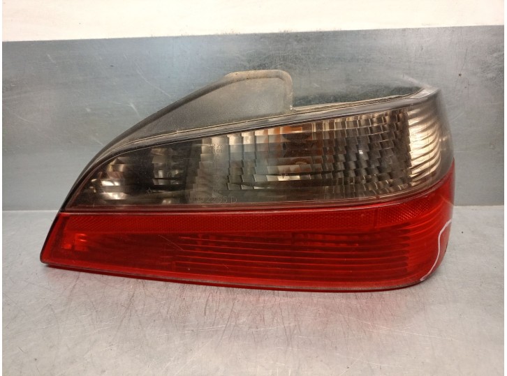 Replacement right rear light for Peugeot 406 (8B) 2.0 16V OEM IAM reference 6351E8 6351E8 