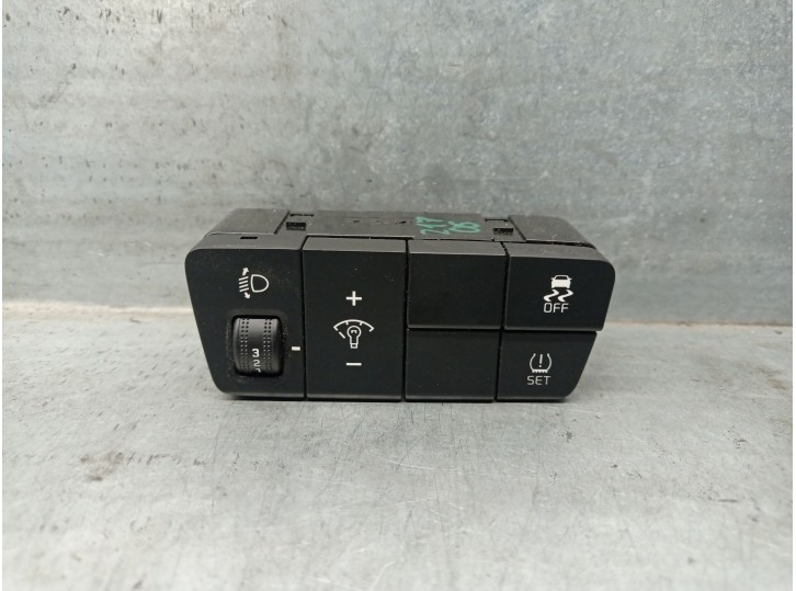 Replacement multifunction switch for Kia Stonic (YB) 1.0 T-GDi OEM IAM reference 93700H8AK0 40C10D1000