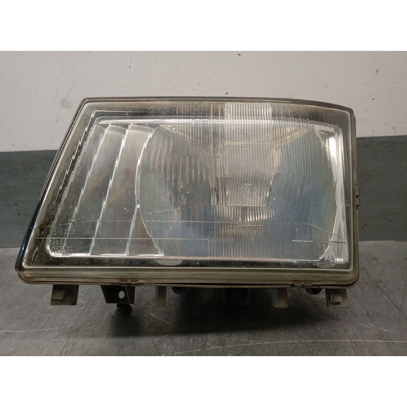 Recambio de faro izquierdo para mitsubishi canter misubishi canter referencia OEM IAM MK486503  89311292 VALEO