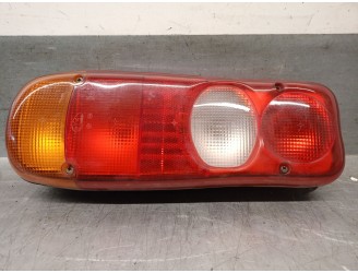 Recambio de piloto trasero izquierdo para mitsubishi canter misubishi canter referencia OEM IAM D4D342AT8  