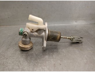 Recambio de bomba embrague para nissan navara np300 pick-up (d23, d23t) 2.3 dci referencia OEM IAM 306105X01B 306105X01B 