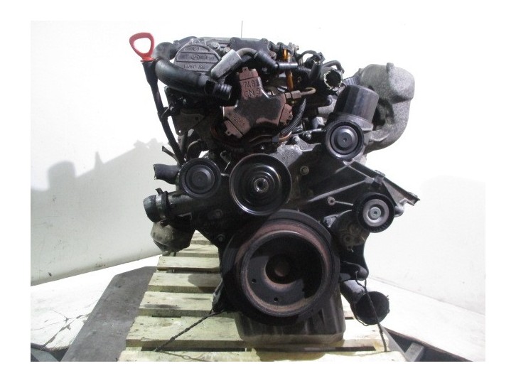Recambio de motor completo para mercedes-benz clase e (w210) berlina diesel 3.2 cdi cat referencia OEM IAM 613961 