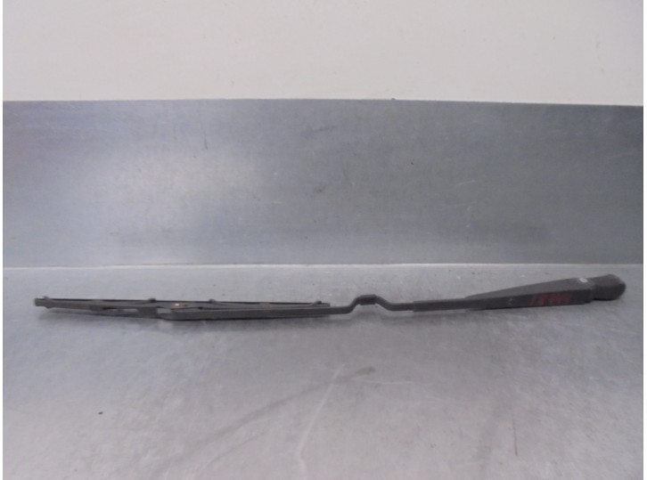 Recambio de brazo limpia trasero para opel frontera a 2.5 turbodiesel referencia OEM IAM 1273382 