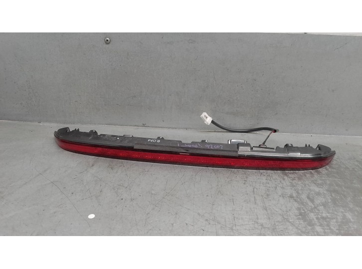 Recambio de luz central de freno para kia xceed 1.0 tgdi cat referencia OEM IAM 92700J7300  