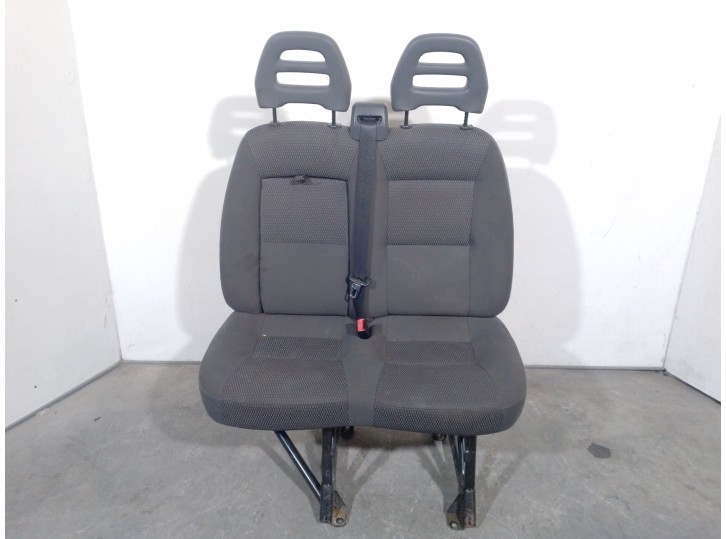 Replacement front left seat for Citroën Jumper II van 2.2 HDi 110 OEM IAM reference 