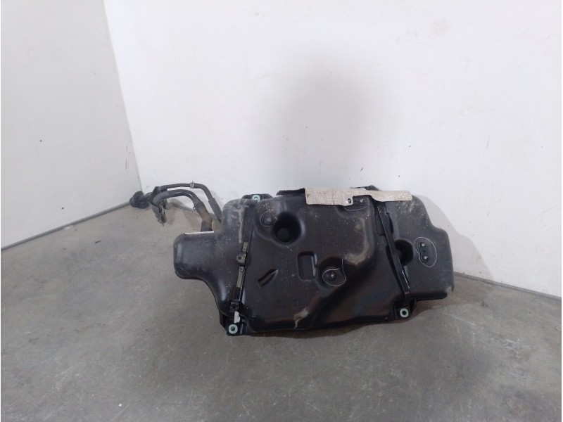 Recambio de deposito combustible para mazda cx-30 (dm) skyactiv-g m hybrid referencia OEM IAM DFR542111 DFR942110 