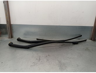 Recambio de brazo limpia delantero derecho para kia stonic (yb) 1.0 t-gdi referencia OEM IAM 983601W050  983503S300