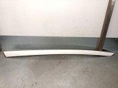Replacement front moldings for Citroën C4 Picasso II 1.2 THP 130 OEM IAM reference 9676785080 