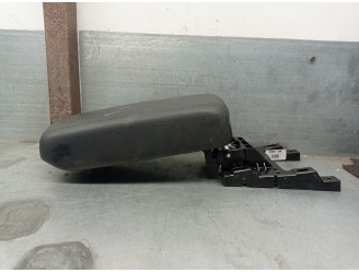 Recambio de apoyabrazos central para kia stonic (yb) 1.0 t-gdi referencia OEM IAM 84660H8000WK 84660H8000WK 