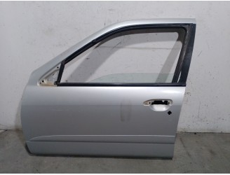 Recambio de puerta delantera izquierda para nissan primera hatchback (p11) 1.8 16v referencia OEM IAM 801012J035 801012J035 