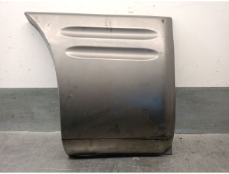 Recambio de molduras traseras para hyundai h-1 / starex autobús (a1) 2.5 crdi referencia OEM IAM X677914A300  