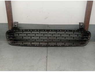 Recambio de rejilla paragolpes delantero para kia stonic (yb) 1.0 t-gdi referencia OEM IAM 86560H8400 86560H8400 