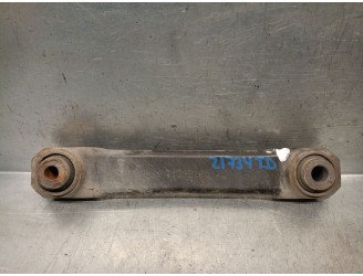 Recambio de brazo suspension superior trasero derecho para fiat croma (194_) 1.9 d multijet (194axb1b) referencia OEM IAM 517556