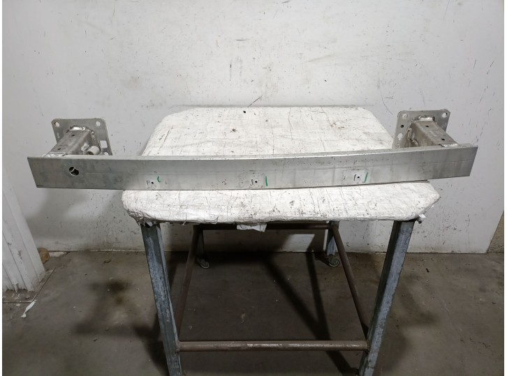 Recambio de refuerzo paragolpes trasero para citroën c4 picasso ii 1.2 thp 130 referencia OEM IAM 9676007180  