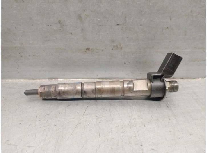 Replacement injector for BMW X3 (E83) 2.0 SD OEM IAM reference 779787705 0445116001 BOSCH