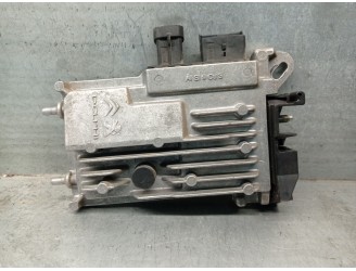 Recambio de centralita start / stop para citroën c4 picasso ii 1.2 thp 130 referencia OEM IAM 9819598180  28535617 DELPHI