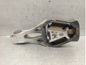 Replacement engine mount for Citroën C4 Picasso II 1.2 THP 130 OEM IAM reference 9805734780 9805734780 