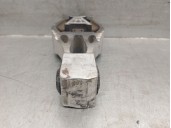 Replacement engine mount for Citroën C4 Picasso II 1.2 THP 130 OEM IAM reference 9805734780 9805734780 