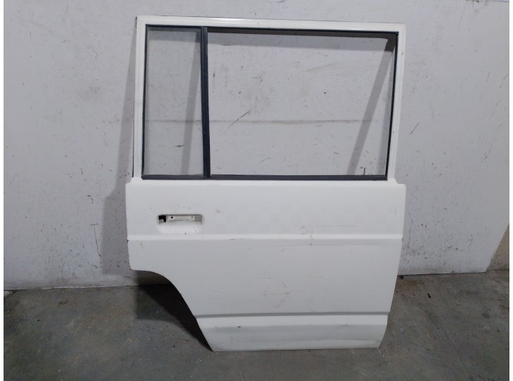 Recambio de puerta trasera derecha para nissan patrol (k/w260) 2.8 diesel referencia OEM IAM 