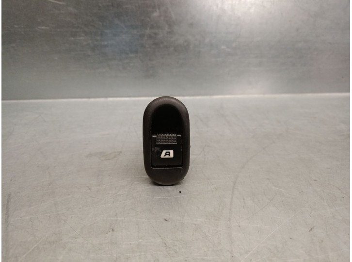 Recambio de mando elevalunas delantero derecho para citroën c3 i (fc_, fn_) 1.4 16v hdi referencia OEM IAM 96401469XT 