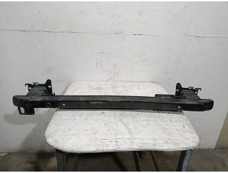 Replacement front bumper reinforcement for Peugeot 307 (3A/C) 2.0 HDi 110 OEM IAM reference 7106C0 