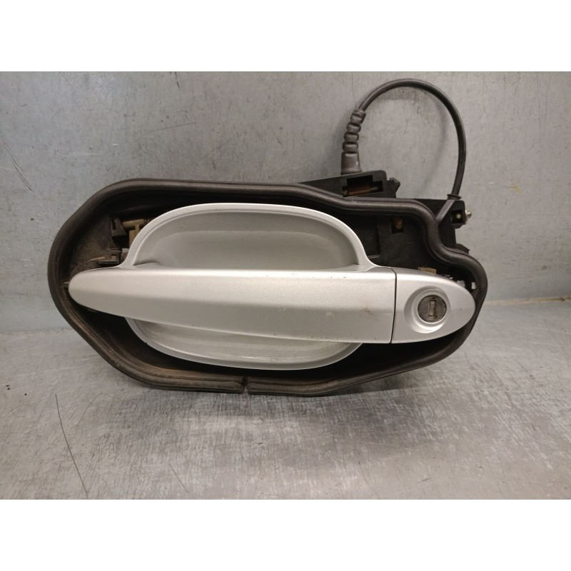 Recambio de maneta exterior delantera izquierda para bmw 5 (e60) 520 d referencia OEM IAM 51217034451 51217034451 